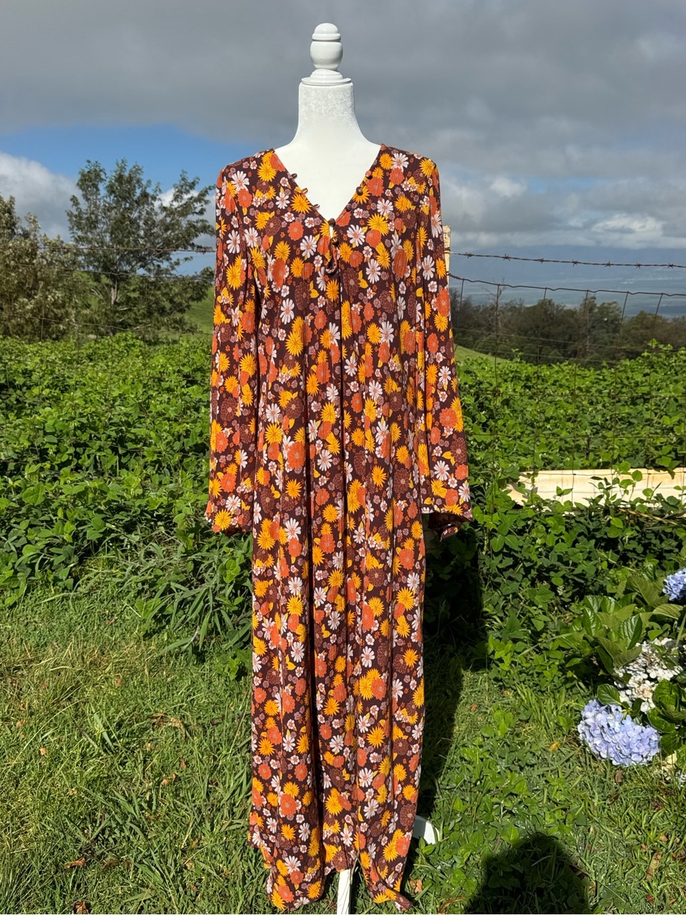 The Hippie Shake Lady of The Canyon Maxi Dress Bell sleeves Retro - Picture 2 of 9